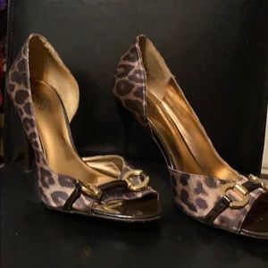 Carlos Santana Miracle Natural Leopard Heels